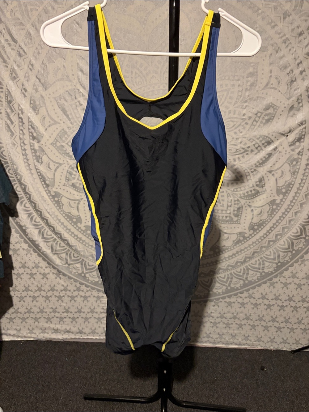 Sporty One Piece Swimsuit Size 2XL Colorblock Athletic Swim